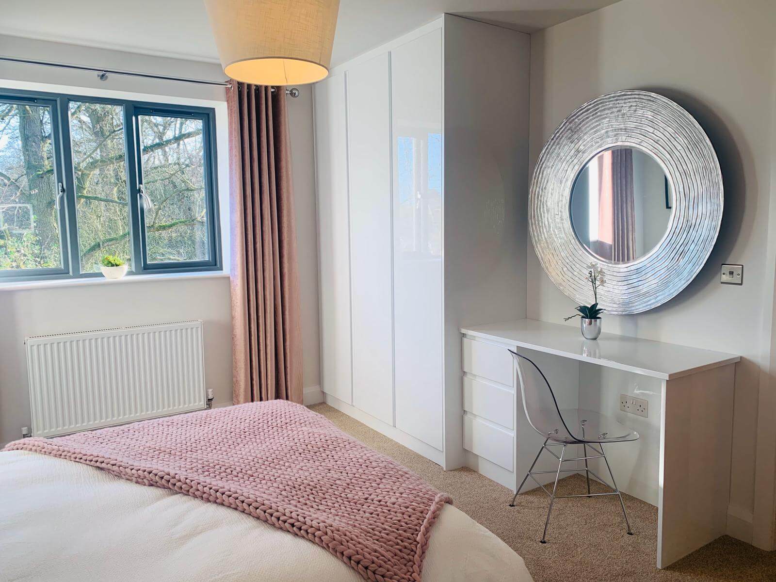 Bedroom Fitted Wardrobe with Matching Vanity Unit